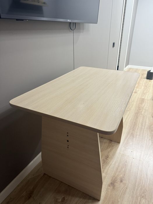 Продам стол б/у в хорошем состоянии