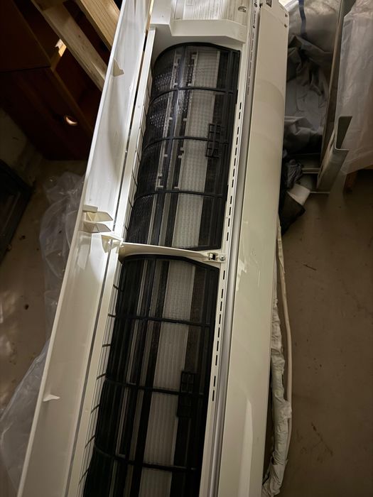 Продавам инверторен климатик Panasonic !