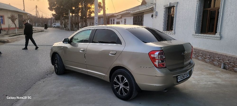 Chevrolet cobalt 2013