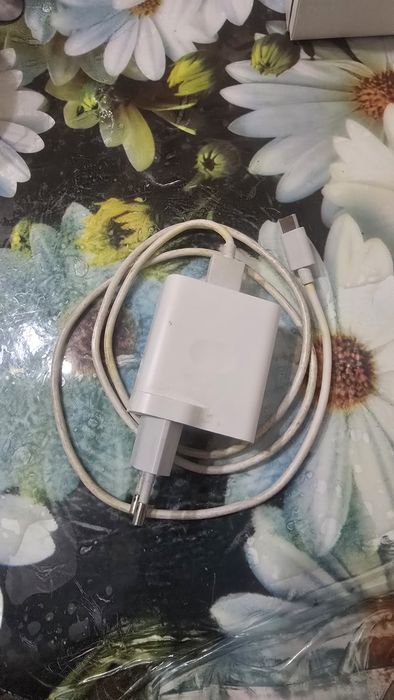 Продаётся бу смартфон