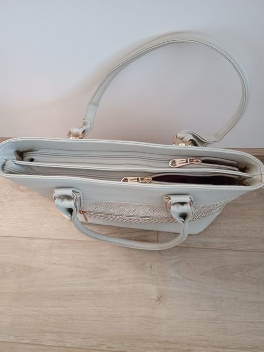 Дамска чанта кожена