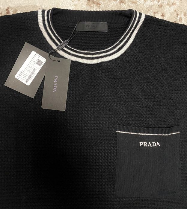 Vand tricou elegant nou de barbati