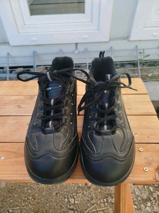 Adidași Walkmaxx, 44