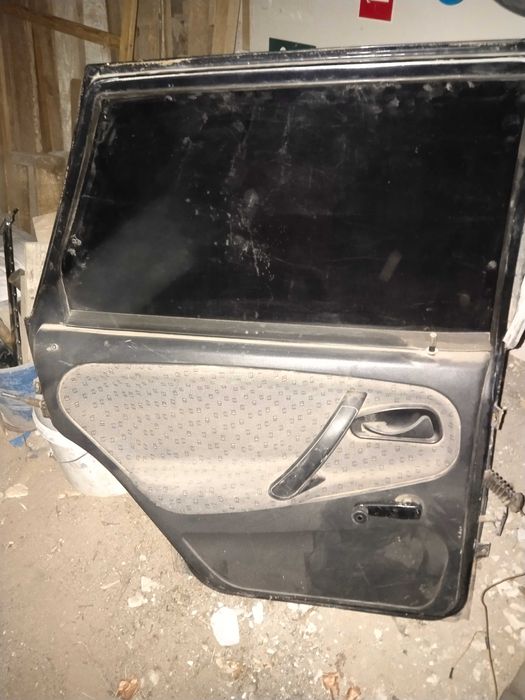 Дверь в сборе на ВАЗ 2115
