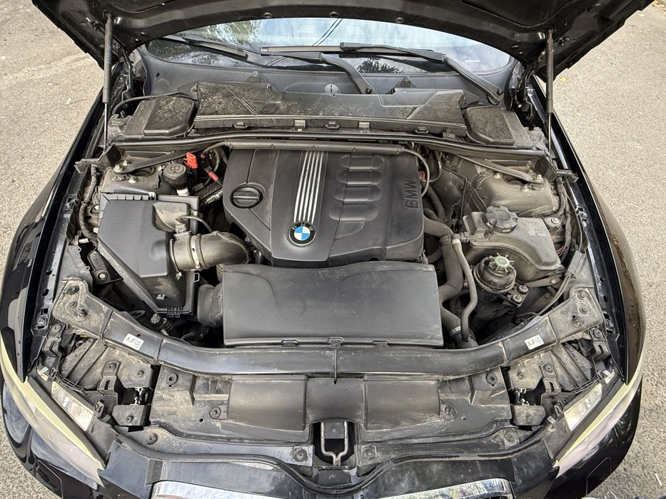 BMW 3 Series 2010 — imagine 5
