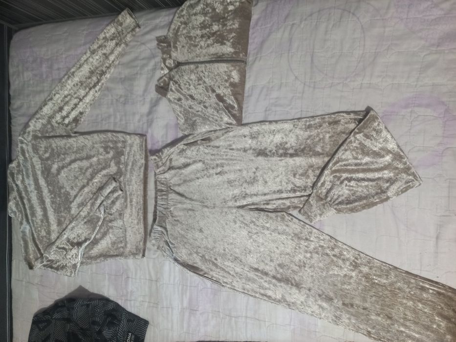 Два броя спортни екипа Junona/Юнона