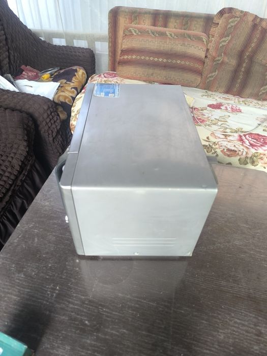 Продам микроволновку Самсунг