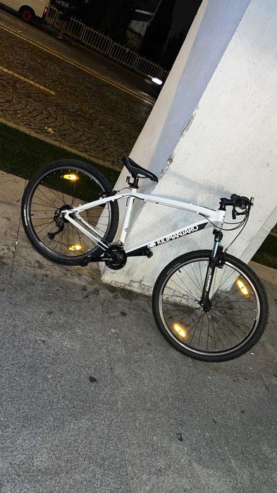 Well-Maintained Bicycle for Sale – Smooth Ride, Great Condition,