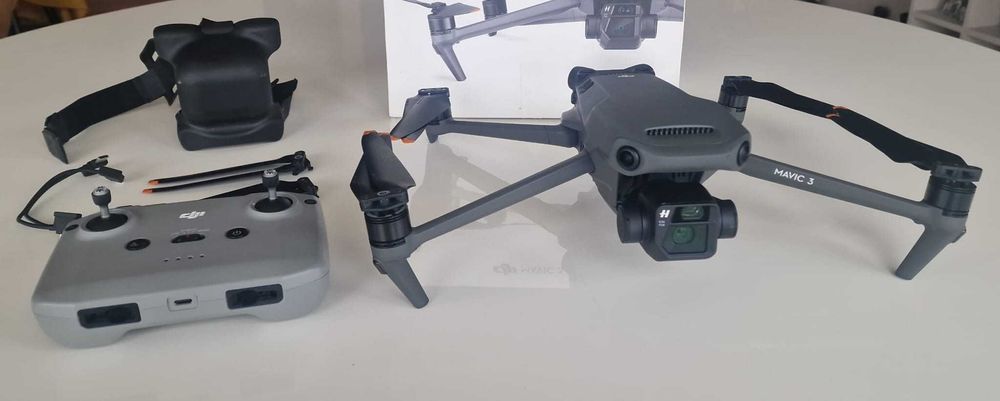 DJI Mavic 3, cutie completa, stare perfecta
