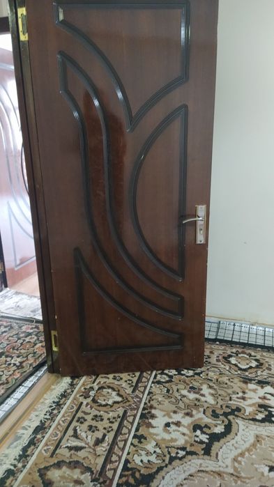 Таркет б/у эшик 6та бор