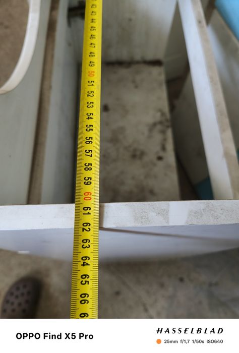 Vând mobila de baie