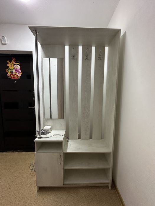 Продам прихожую.