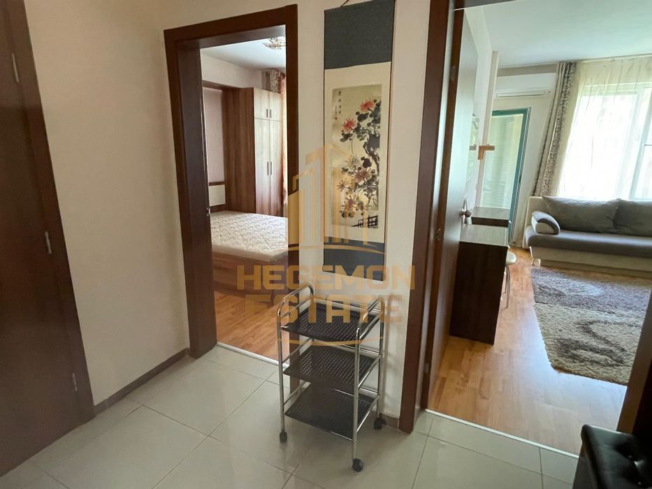 2-стаен в Варна, област-к.к. Св.Св. Константин и Елена площ 70 цена 1