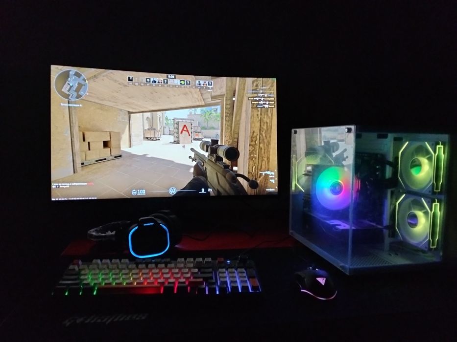 Gaming Montaj Kamp Rx 2304 Saphire Manitor 32 165Hz 2x8 Ram 2667Mhz