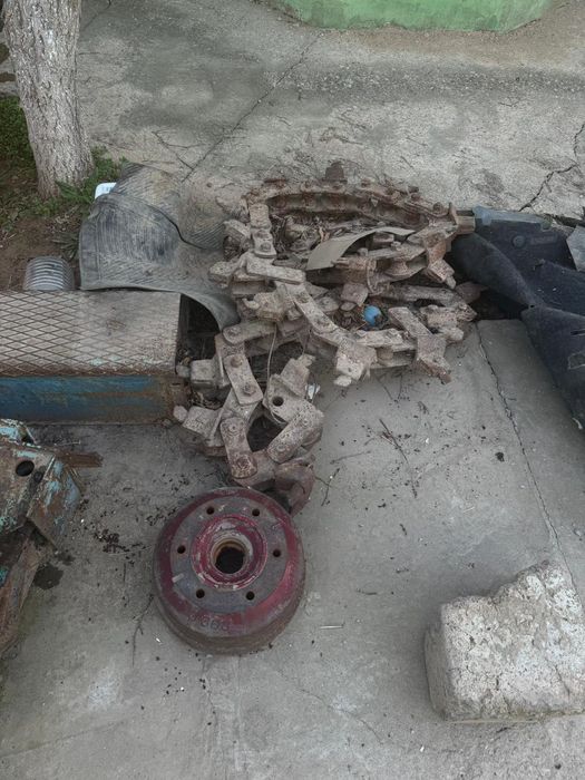 ЭТЦ 1609 трактор запчасть