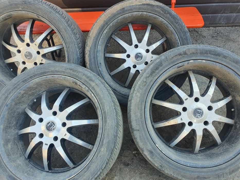 Диски легкосплавные 22 ой диаметр.