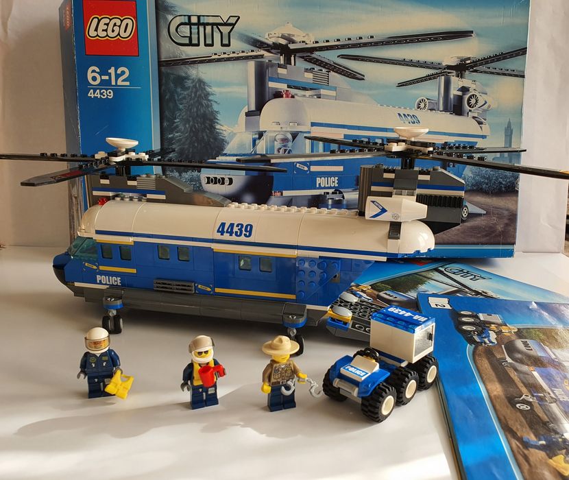 Конструктор LEGO CITY Полицейски хеликоптер
