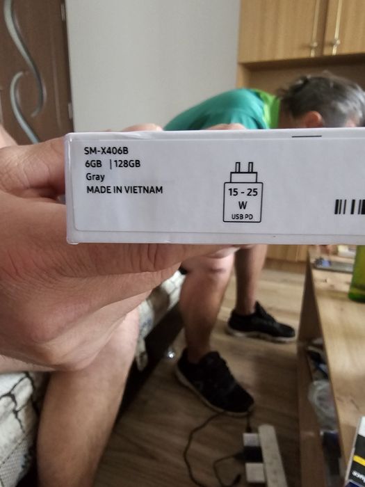 Vând tableta Samsung