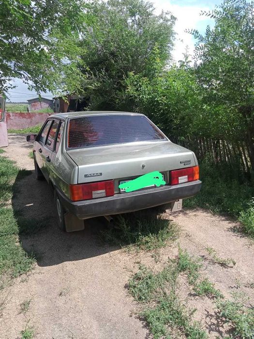 Продаю машину нива 21099