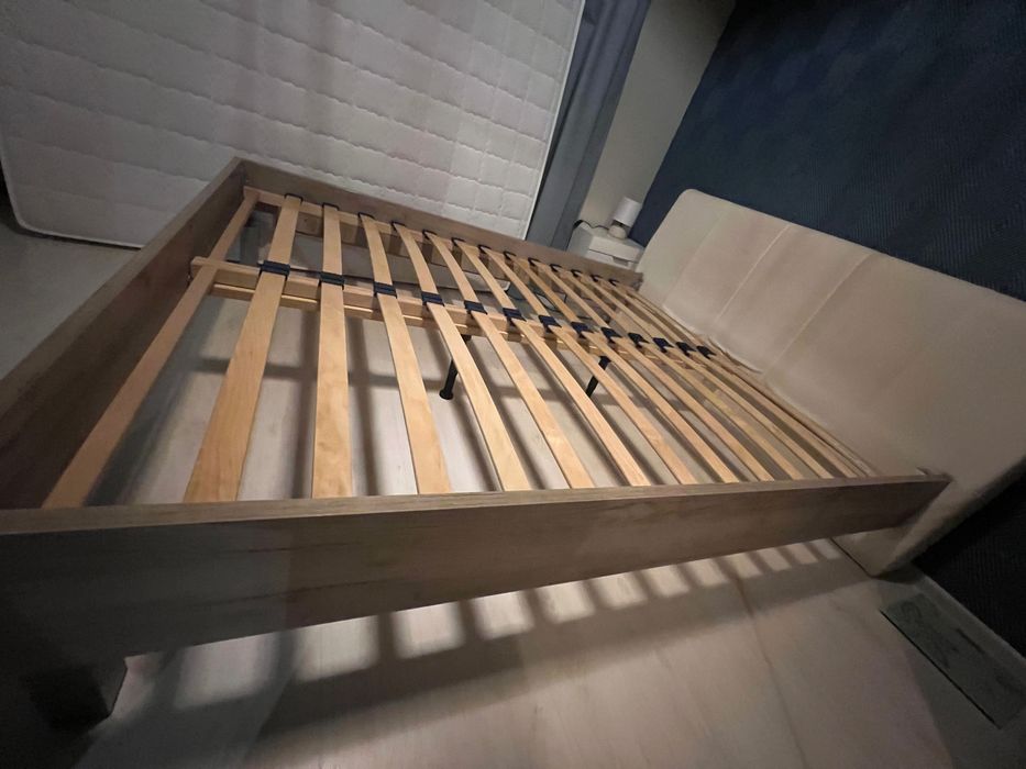 Спалня с подматрачни рамки