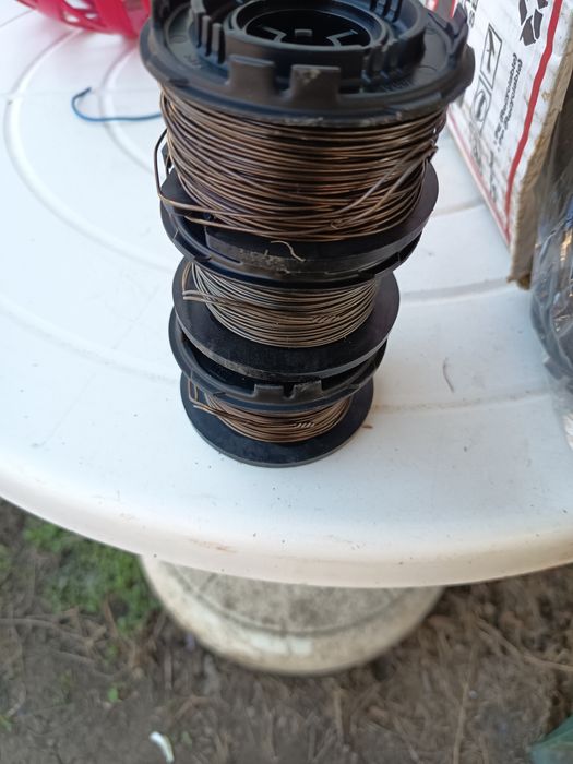 Vând 12role sarma de legat