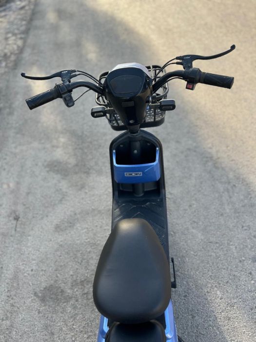 Продается скутер модель SK8