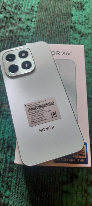 Honor.x6c sotiladi 6.128.gb xolati ideyal 2 oy boldi olganimga