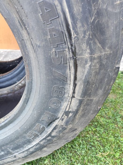 Vand 2 anvelope 445/80/R 25