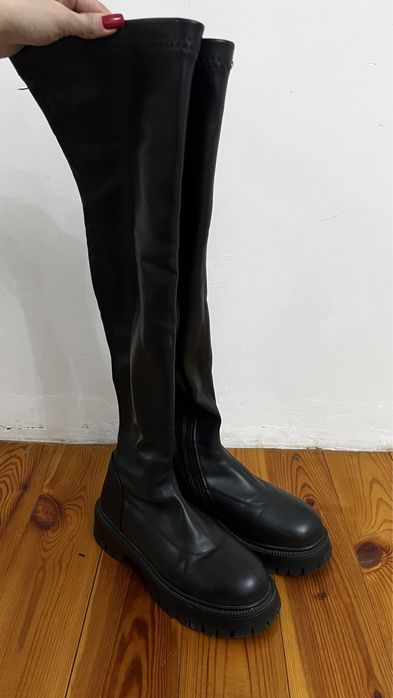 Продам демисезонные сапоги