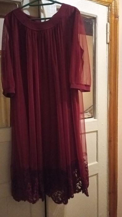 Продам платья недорого