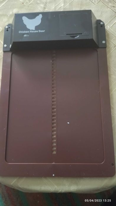 Продавам автоматични врати за пилета,кокошки,гълъби и д-р.
