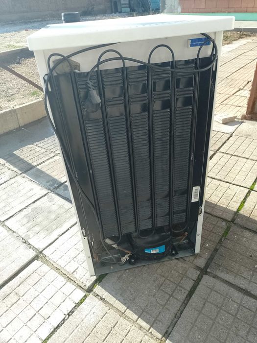 Продавам хладилник втора употреба! Марка: IGNIS