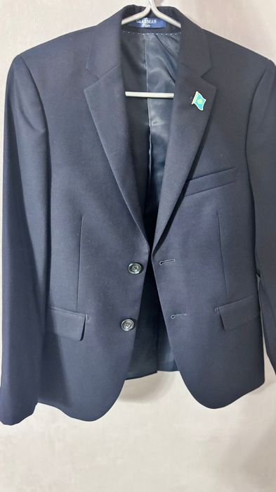 Продам пиджак школьный для мальчика