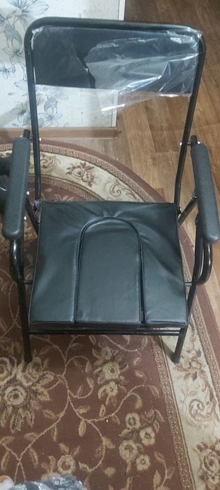 Биотуалет,кресло-стул.