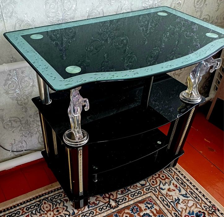 Тумба под телевизор