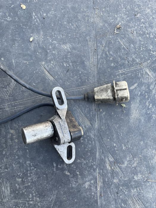 Датчик коленвала ауди 100 с4 а6 2.6