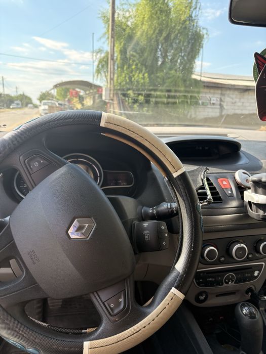 RENAULT Megane 2010 — imagine 5