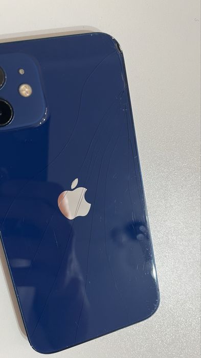 Айфон 12 с гарантией