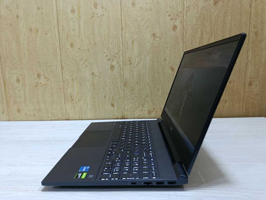 Продается игровой ноутбукHP Victus