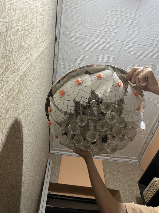 Люстра в комнату