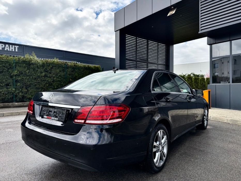 Mercedes-Benz E-Class (W212) – Безупречно състояние