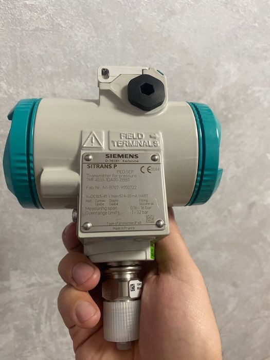 Датчик давления SIEMENS D-76181 новый