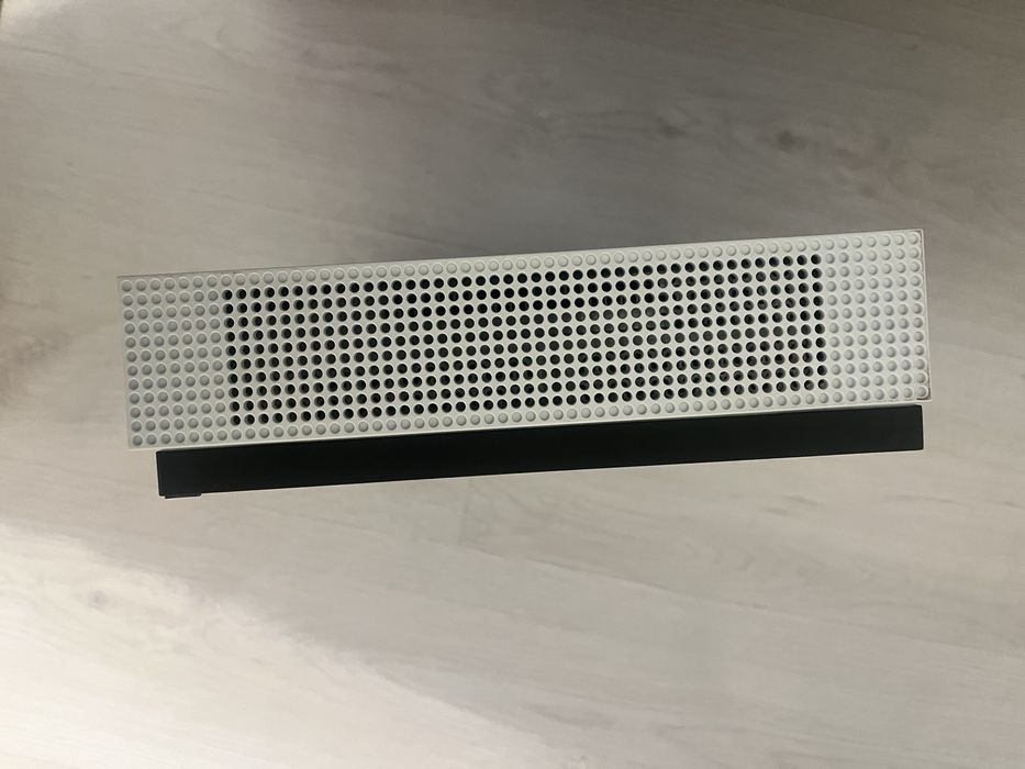 Xbox one s  с дисками игры