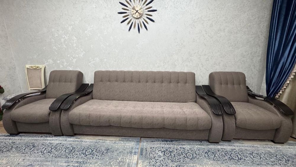 Продам диван семейный