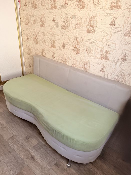 Продаю раскладной диван