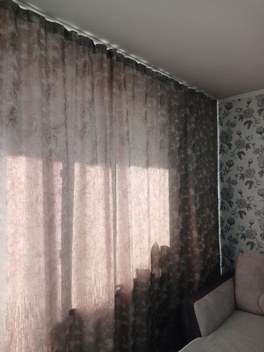 Продам шторы б/у
