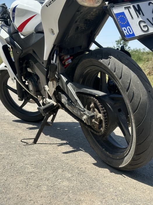 Honda CBR 125R (JC50) 2014 - Motor refăcut (133cc) | Acte la zi | Ideală A1