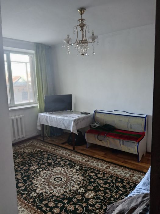 Продам 2 комнатную квартиру малосемейка