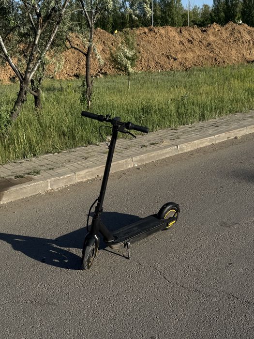 Электросамокат Ninebot KickScooter Max G30P