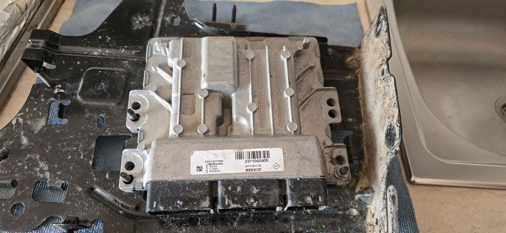 Calculator renault master 2.3Dci